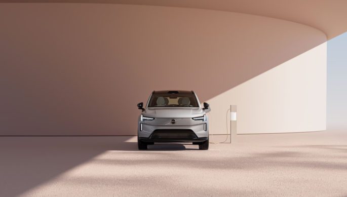 Elettrizzante SUV top di gamma elettrico a 7 posti