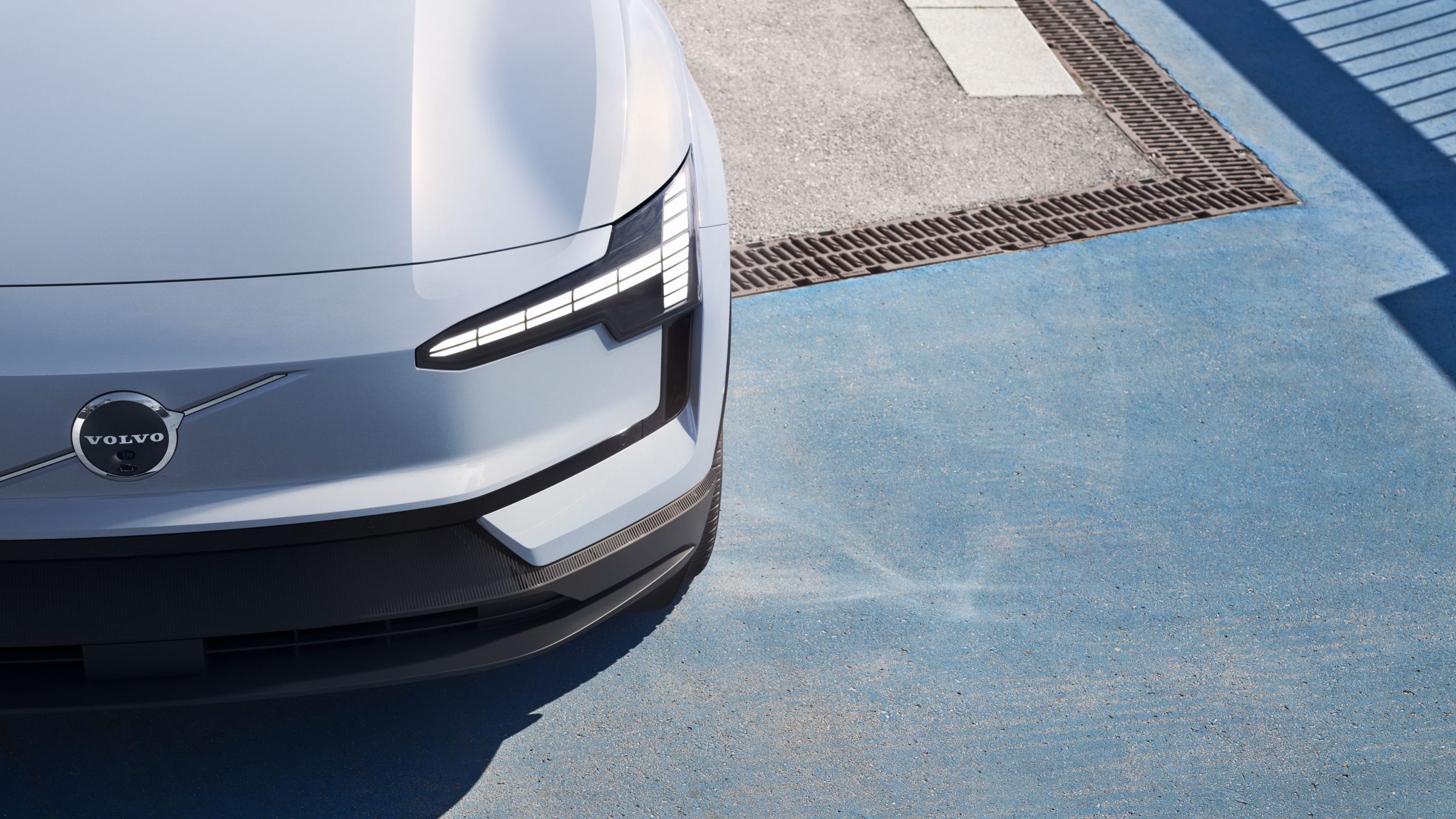 Volvo EX30 exterior