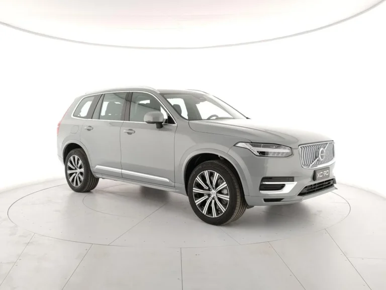 VOLVO XC90 B5 (10)