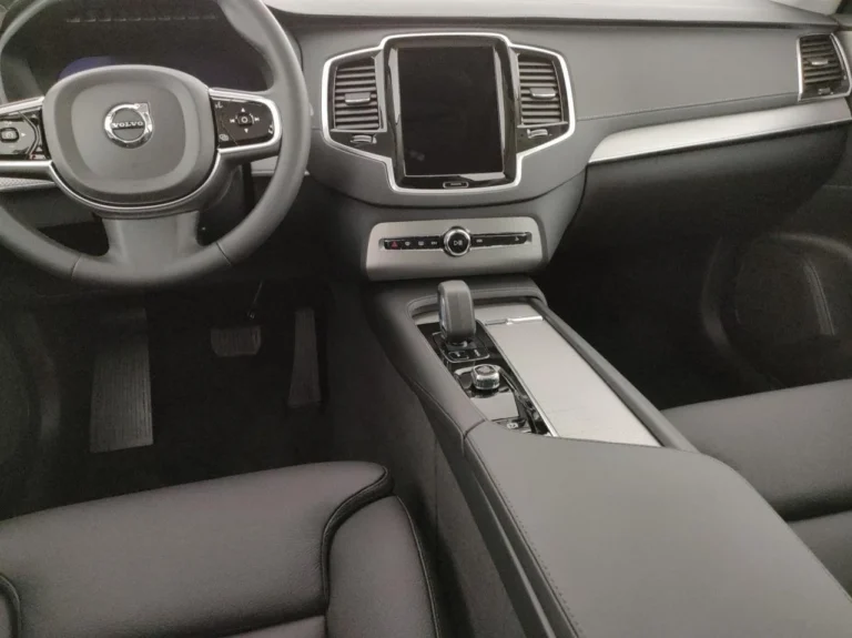 VOLVO XC90 B5 (14)